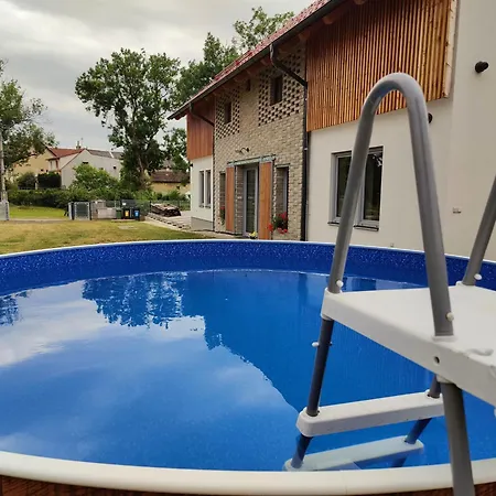 Apartament Pod Dubem Vesela
