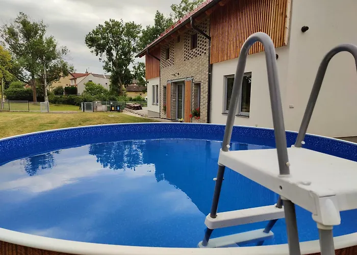 Apartament Pod Dubem Vesela